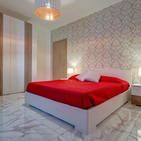 Marvelous 2 Bedroom Apartment By The Sea Qawra Kültér fotó