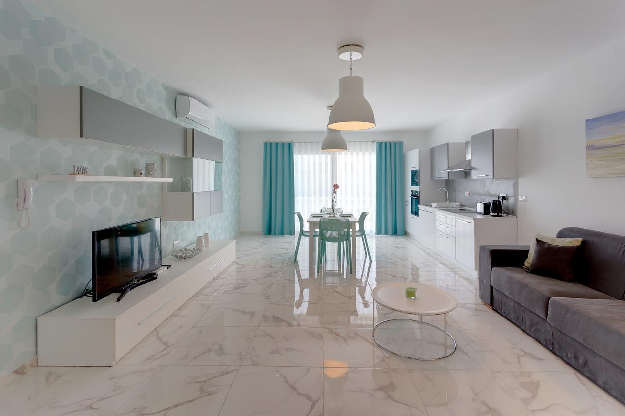 Marvelous 2 Bedroom Apartment By The Sea Qawra Kültér fotó