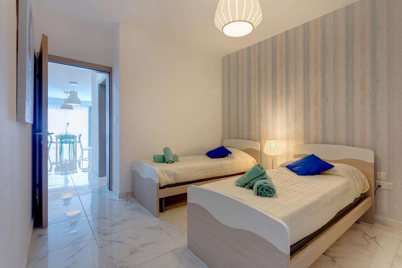 Marvelous 2 Bedroom Apartment By The Sea Qawra Kültér fotó