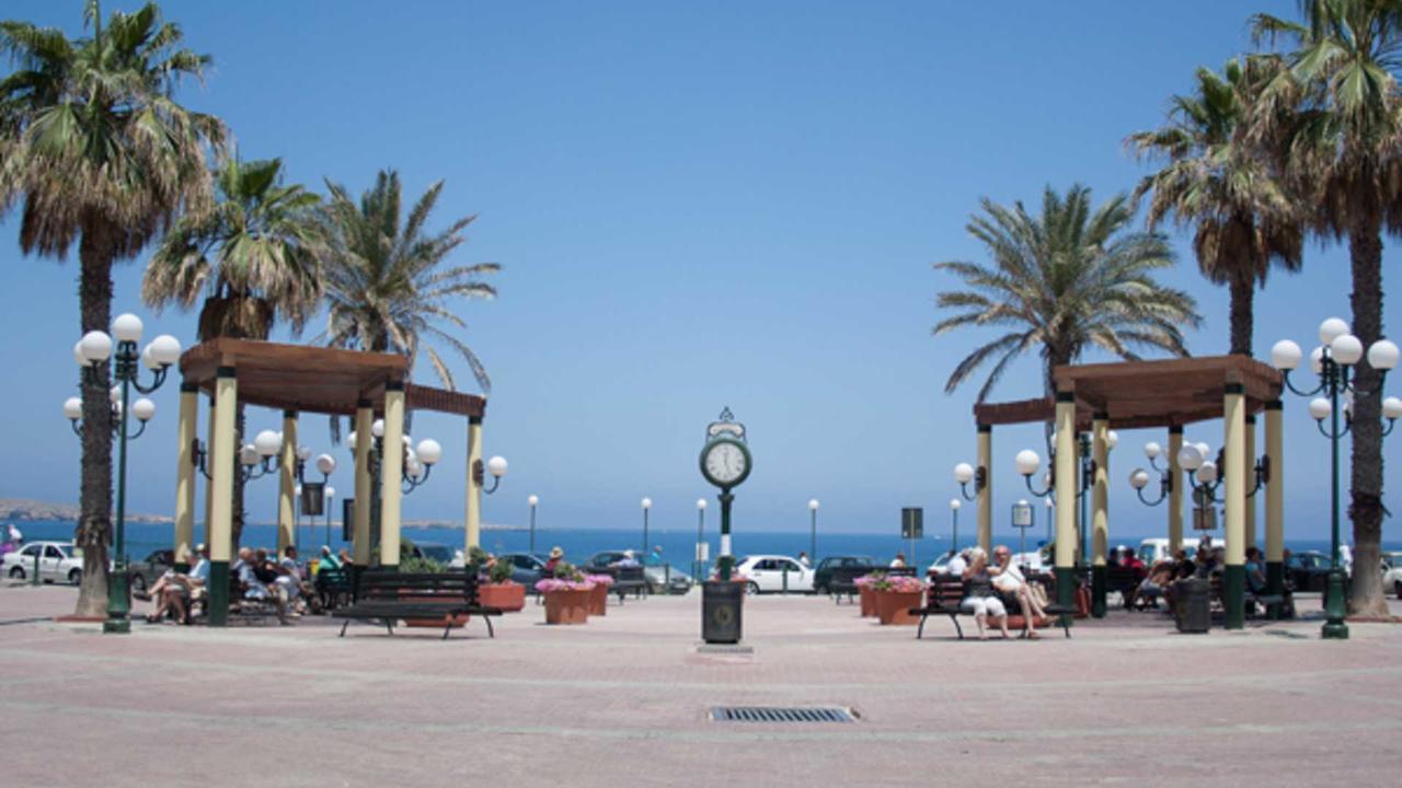 Marvelous 2 Bedroom Apartment By The Sea Qawra Kültér fotó